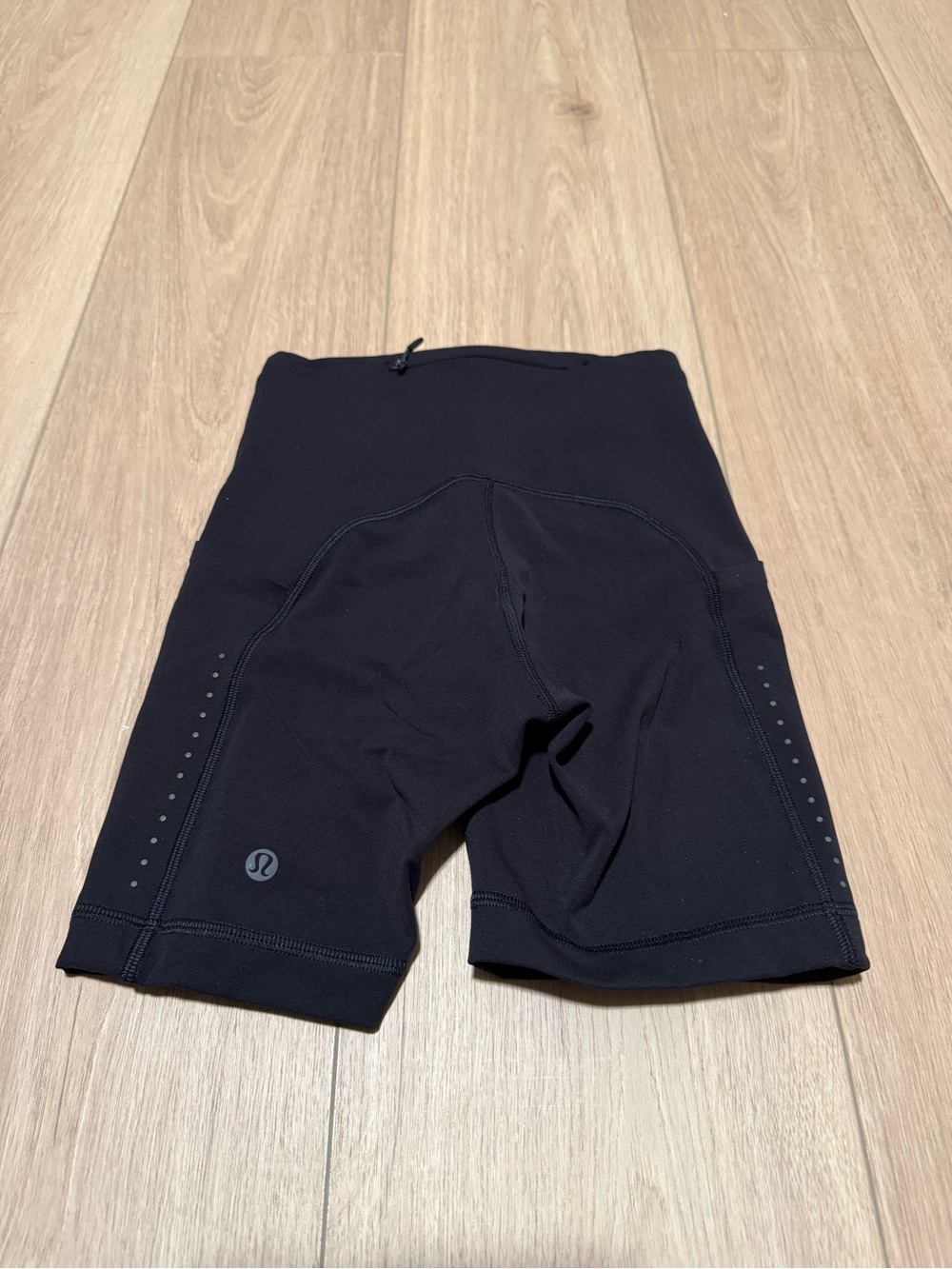 lululemon athletica Black Bike Shorts sz 0